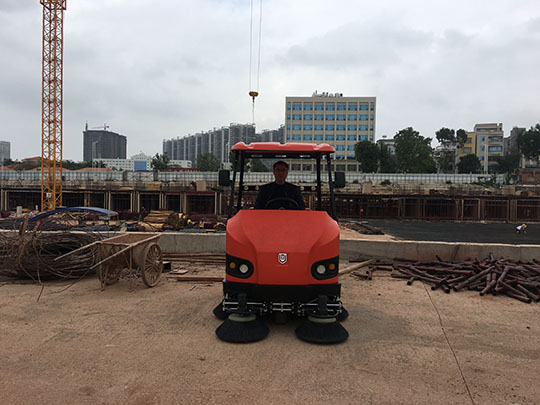 手推式掃地機(jī)怎么樣好用嗎？有什么優(yōu)勢
