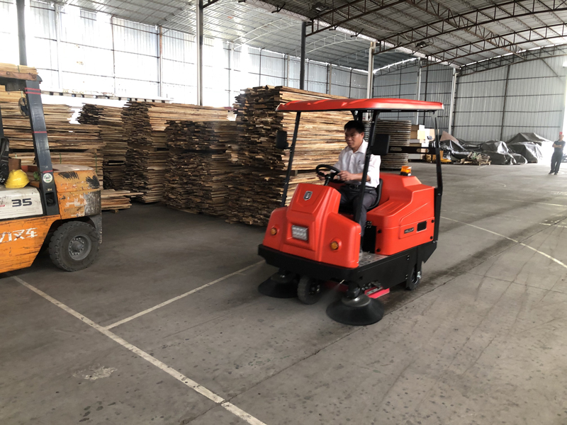 掃地車(chē)