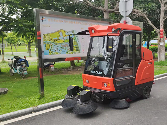 電動(dòng)掃地車